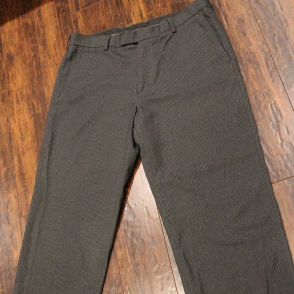 Men's Haggar Dress Pants - Picture 3 of 5